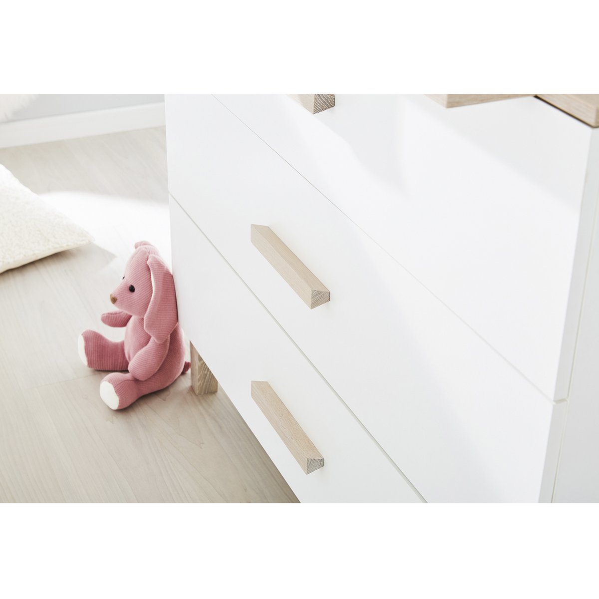 Startset 'Lumi' breed3 delen: ledikant, brede commode, 2-deurs kledingkast