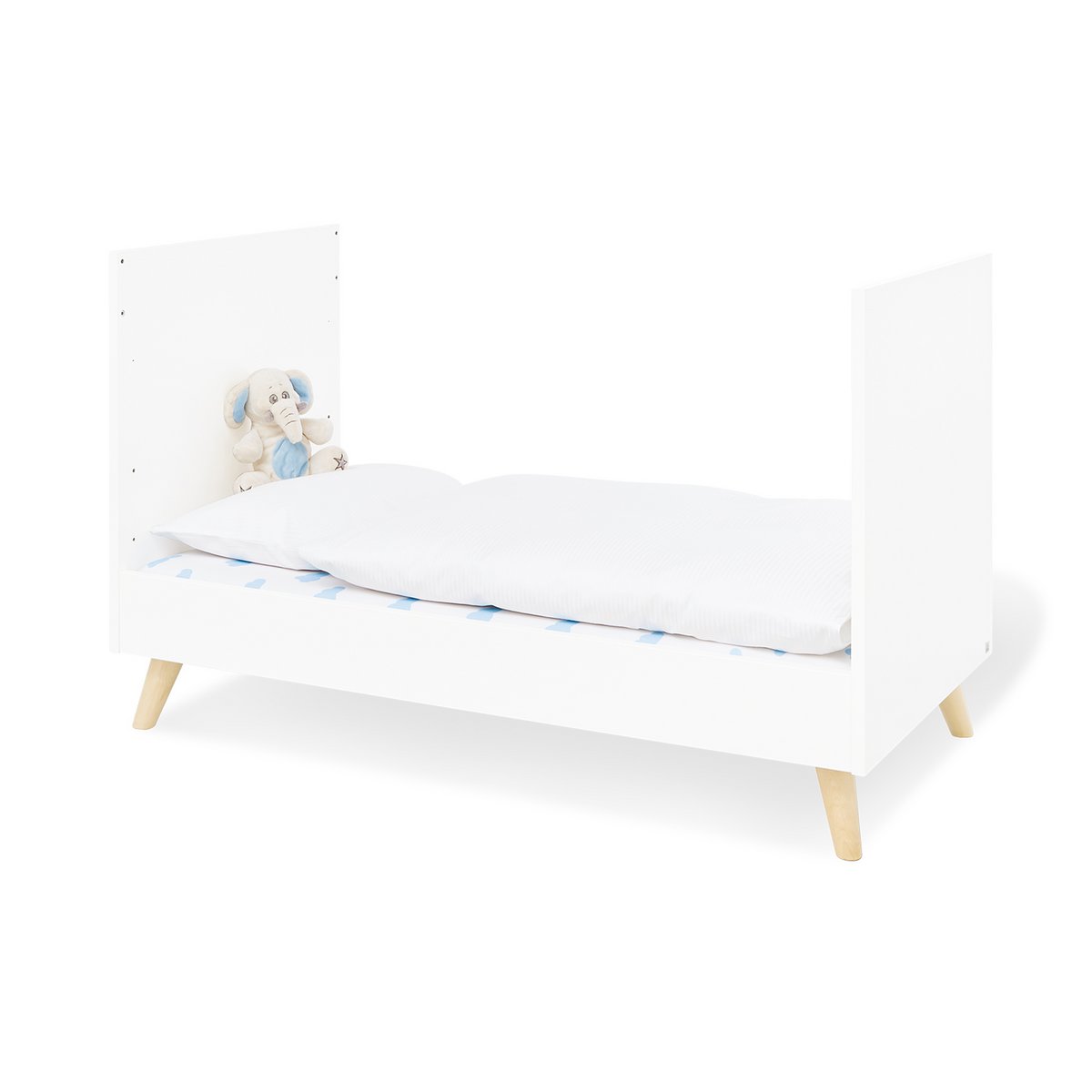 Startset 'Move' breed groot, incl. wandplank4 delen: ledikant, brede commode, grote kledingkast, wandplank