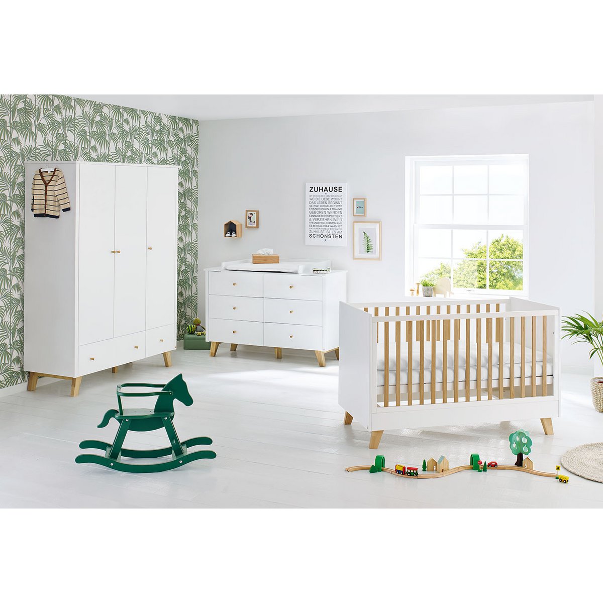 Startset 'Pan' extra breed groot3 delen: ledikant, extra brede commode, grote kledingkast