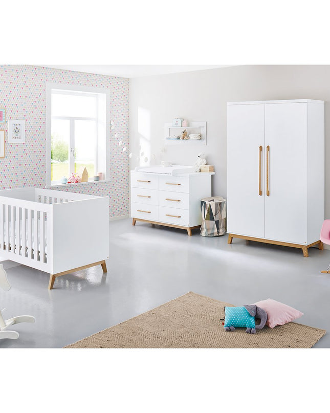 Startset 'Riva' extra breed, incl. wandplank4 delen: ledikant, extra brede commode, 2-deurs kledingkast, wandplank
