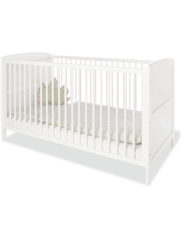 Startset 'Viktoria' breed3 delen: ledikant, brede commode, 2-deurs kledingkast