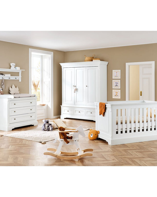 Startset 'Emilia' breed groot, incl. wandplank4 delen: ledikant, brede commode, grote kledingkast, wandplank