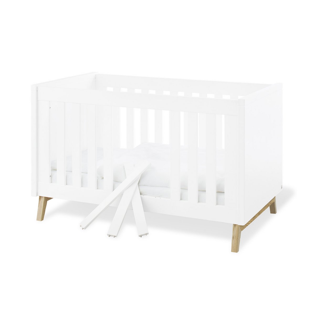 Startset 'Riva' extra breed, incl. wandplank4 delen: ledikant, extra brede commode, 2-deurs kledingkast, wandplank