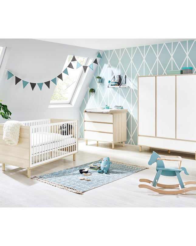 Startset 'Flow' breed groot3 delen: ledikant, brede commode, grote kledingkast