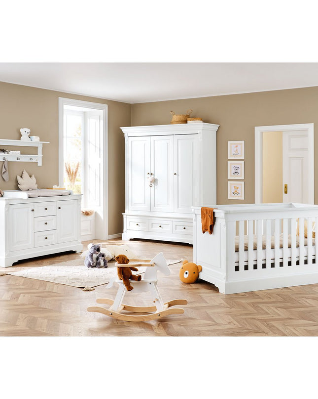 Startset 'Emilia' extra breed groot, incl. wandplank4 delen: ledikant, extra brede commode, grote kledingkast, wandplank