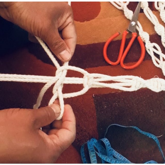 Luna-Leena opberghanger opbergmand macramé gebroken wit - katoen - handgemaakt in Nepal