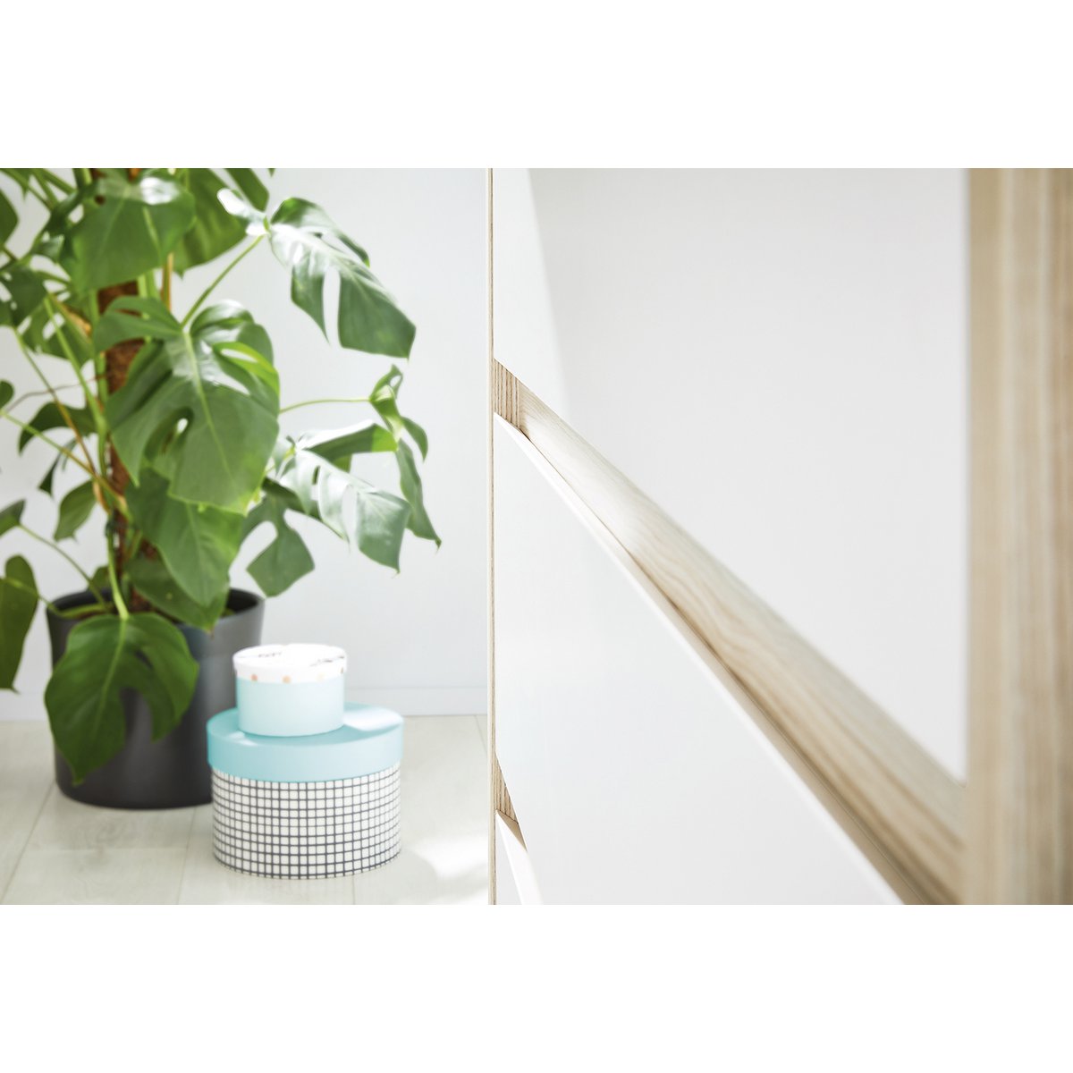 Startset 'Flow' breed groot3 delen: ledikant, brede commode, grote kledingkast
