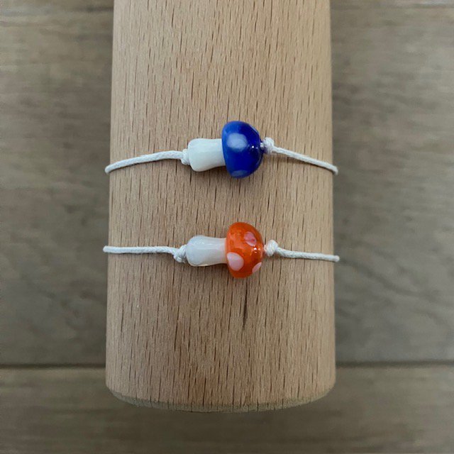 Luna-Leena kinderarmband paddestoel oranje - handgemaakt in Nepal (kopie)