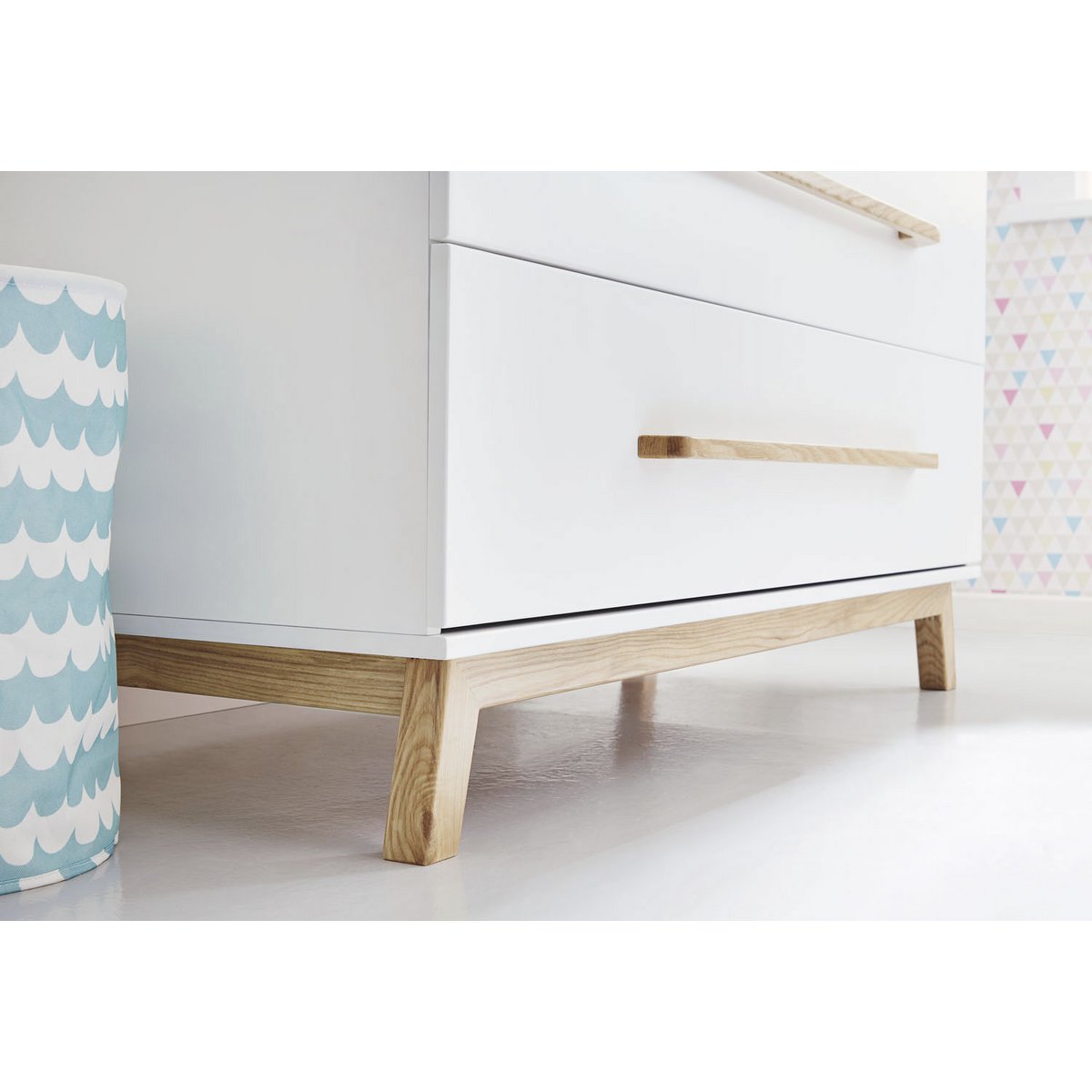 Startset 'Riva' extra breed, incl. wandplank4 delen: ledikant, extra brede commode, 2-deurs kledingkast, wandplank