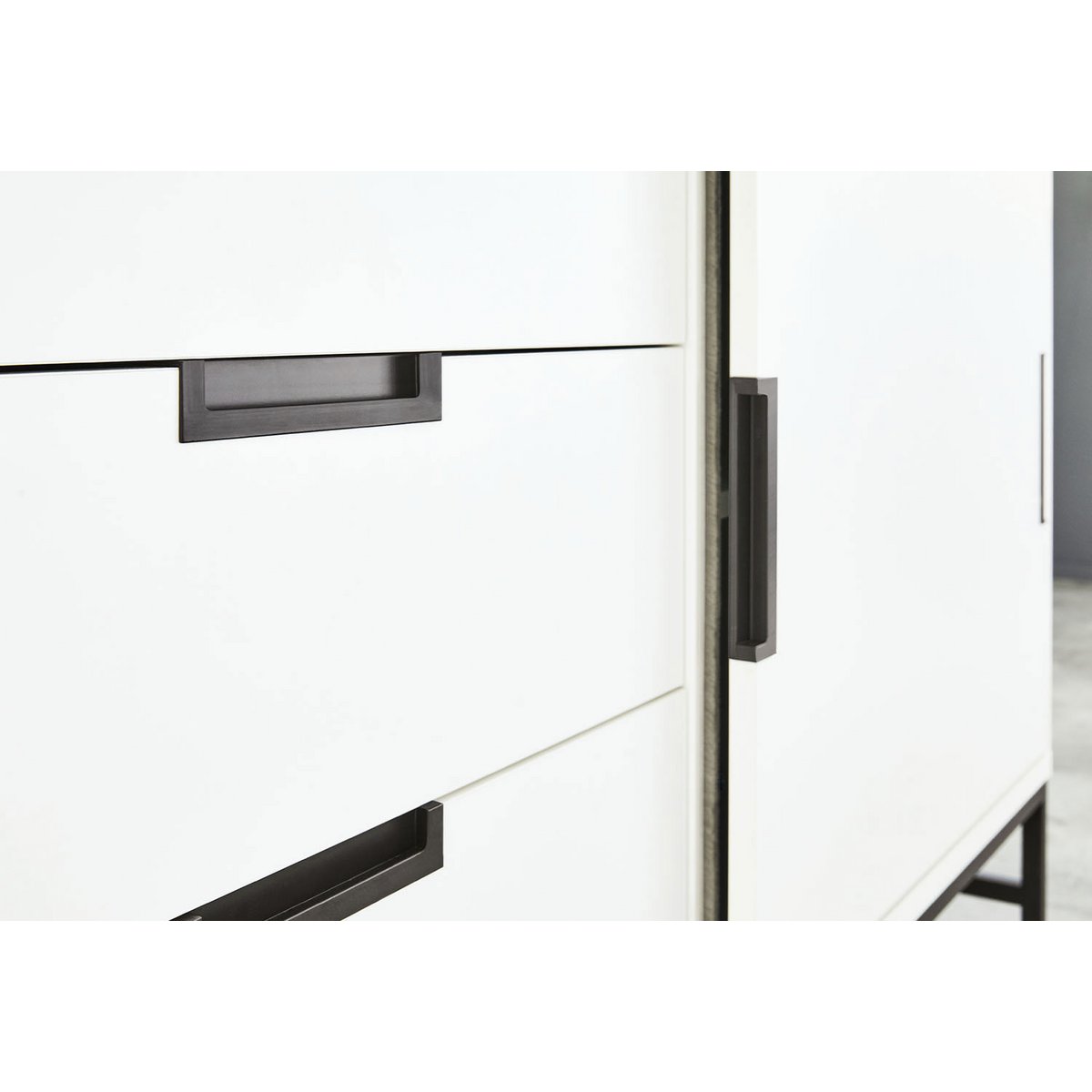 Startset 'Steel' extra breed groot3 delen: ledikant, extra brede commode, grote kledingkast