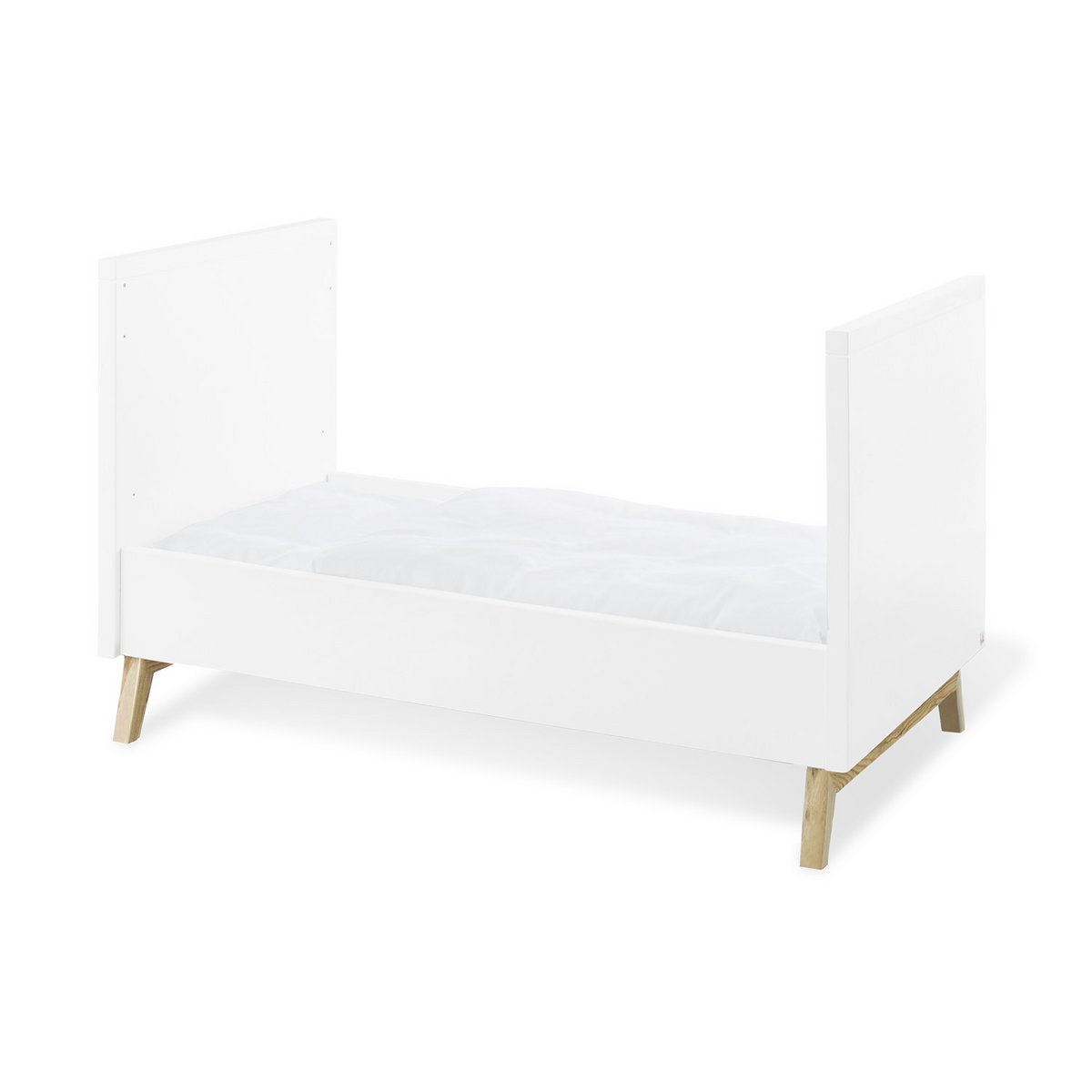 Startset 'Riva' breed groot, incl. wandplank4 delen: ledikant, brede commode, grote kledingkast, wandplank