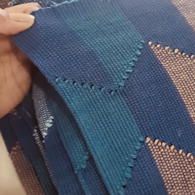 Luna-Leena toilettas klein - blauw - geweven Dhaka katoen - handgemaakt in Nepal