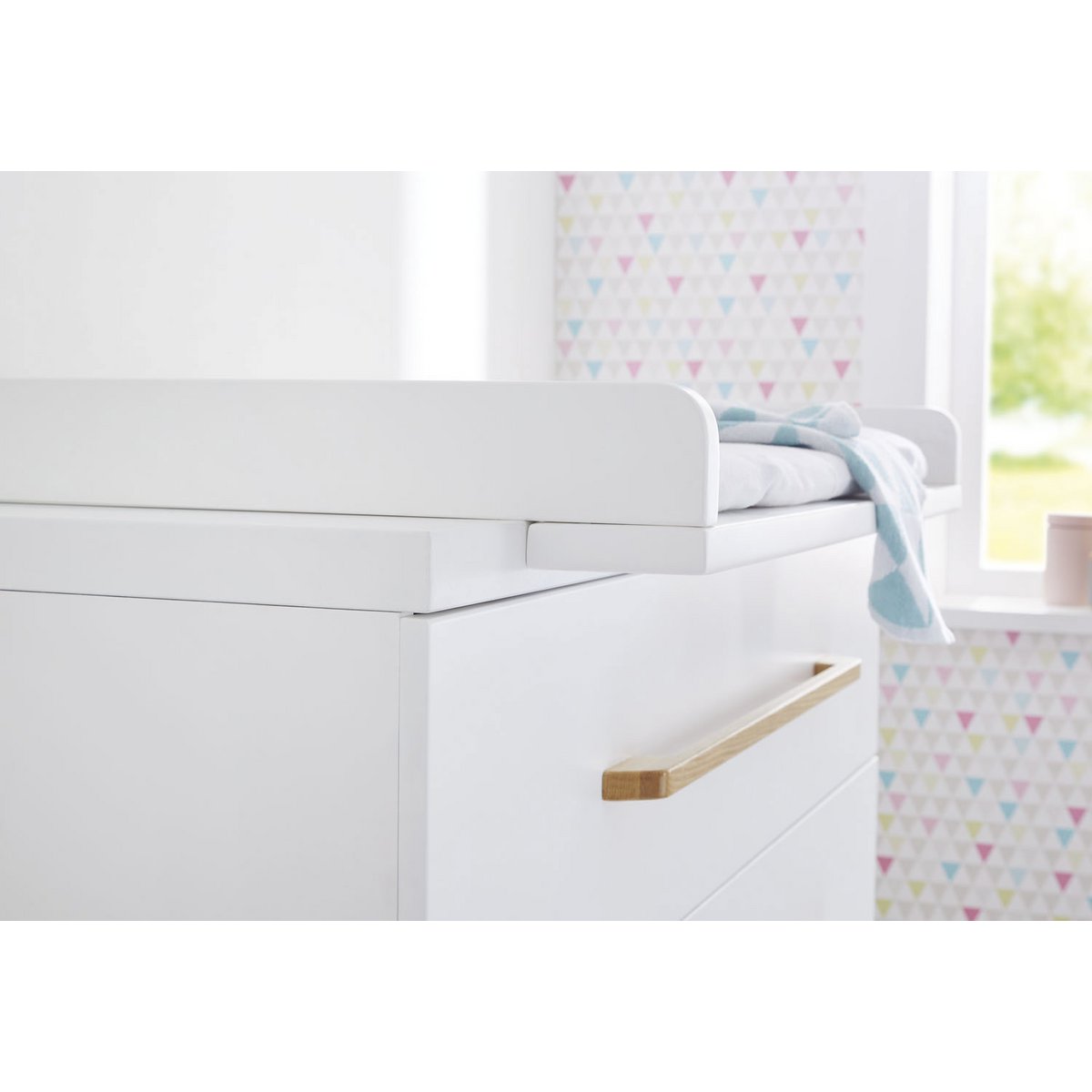 Startset 'Riva' extra breed groot, incl. wandplank4 delen: ledikant, extra brede commode, grote kledingkast, wandplank