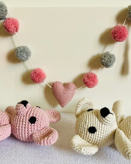 Luna-Leena slinger hart - pompon roze/grijs wanddecoratie - L 75cm - 100% zachte wol - handgemaakt in Nepal