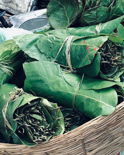 Luna-Leena opbergmand laag met strepen H18cm - jute & groen katoen - handgehaakt in Nepal