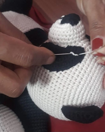 Luna-Leena panda beer knuffel zwart & wit - biologisch katoen - handgehaakt in Nepal