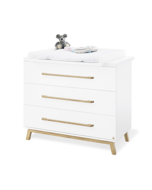 Startset 'Hilda & Riva' breed, wit
2 delen: huisbed, brede commode