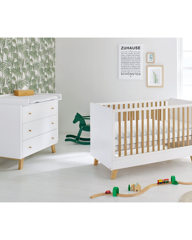 Startset 'Pan' breed
2 delen: ledikant, brede commode