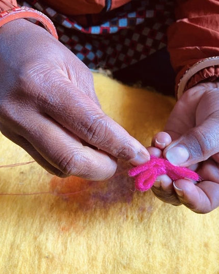 Luna -Leena haarspeldjes Bow (Set) - Fuchsia - Filt Wool - Handmade in Nepal