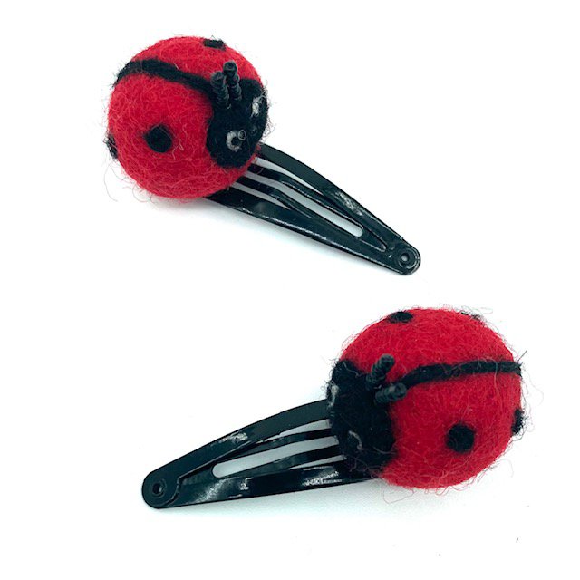 Luna -Leena haarspeldjes Ladybird (set) - rood - viltwol - handgemaakt in Nepal