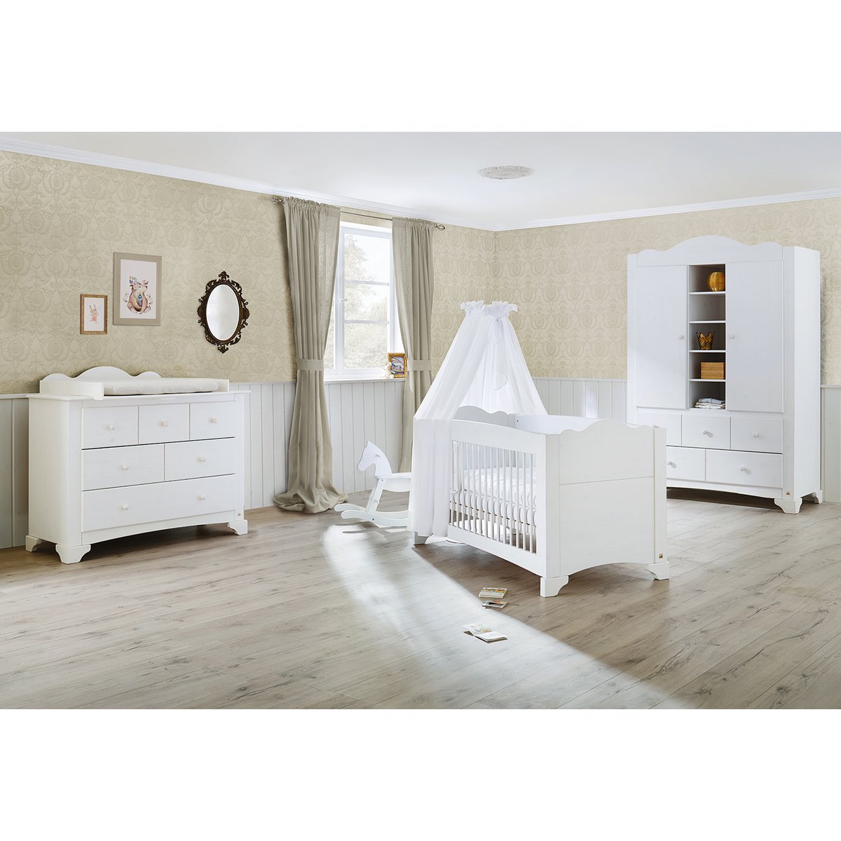 Startset 'Pino' breed groot3 delen: ledikant, brede commode, grote kledingkast