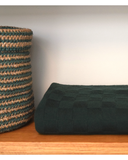 Luna -Leena opbergmand Hoog met groene strepen - Jute & Cotton - H30cm - Hand Haak in Nepal