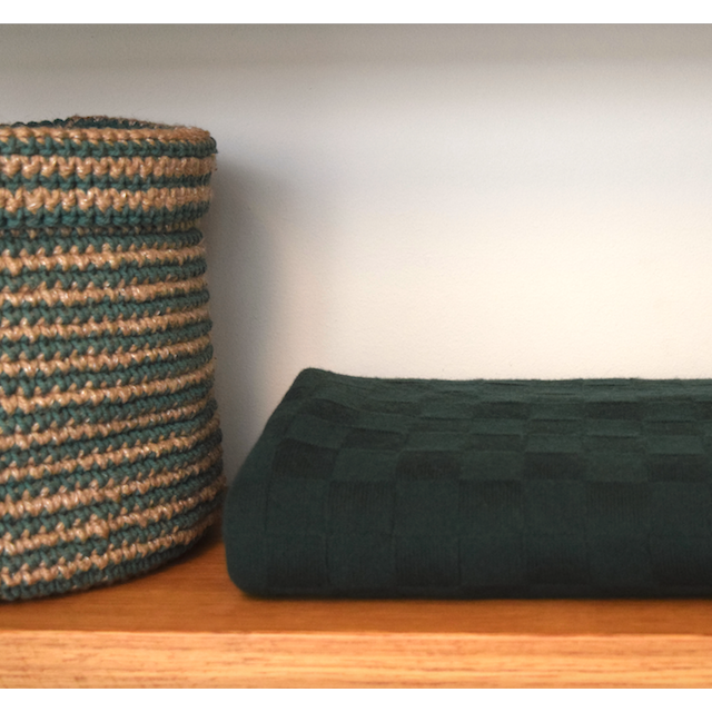 Luna -Leena opbergmand Hoog met groene strepen - Jute & Cotton - H30cm - Hand Haak in Nepal