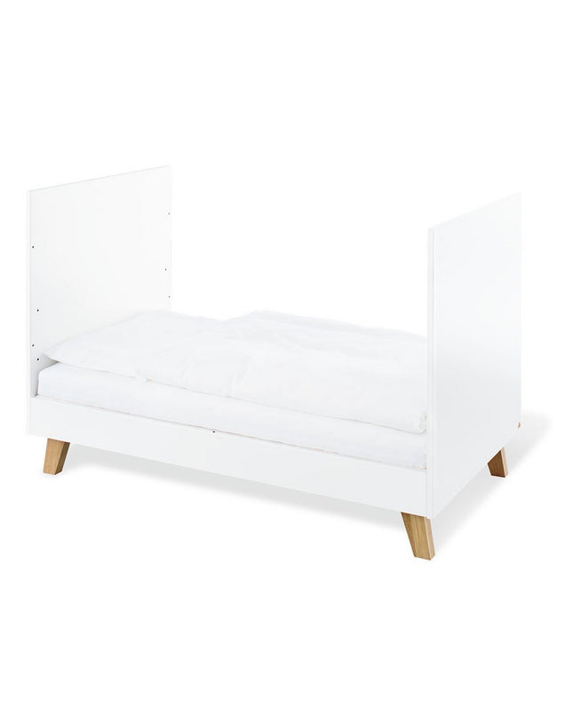 Startset 'Pan' breed
2 delen: ledikant, brede commode