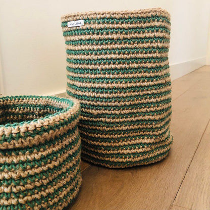 Luna -Leena opbergmand Hoog met groene strepen - Jute & Cotton - H30cm - Hand Haak in Nepal