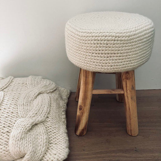 Luna -Leena kinderkruk met een wollen deksel Off -White - Sheep Wool & Wood - Hand Haak in Nepal