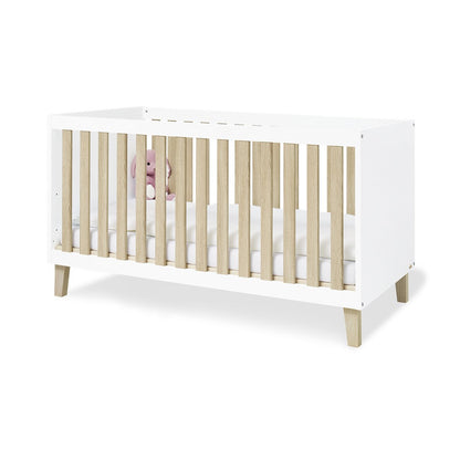 Startset 'Lumi' breed3 delen: ledikant, brede commode, 2-deurs kledingkast