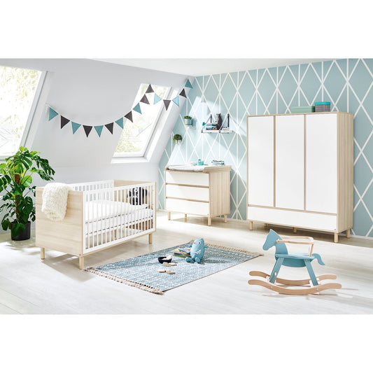 Startset 'Flow' breed groot3 delen: ledikant, brede commode, grote kledingkast