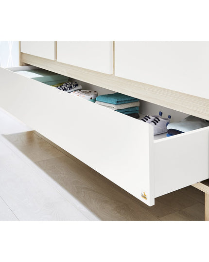 Startset 'Flow' breed groot3 delen: ledikant, brede commode, grote kledingkast