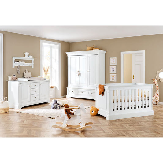 Startset 'Emilia' extra breed groot, incl. wandplank4 delen: ledikant, extra brede commode, grote kledingkast, wandplank