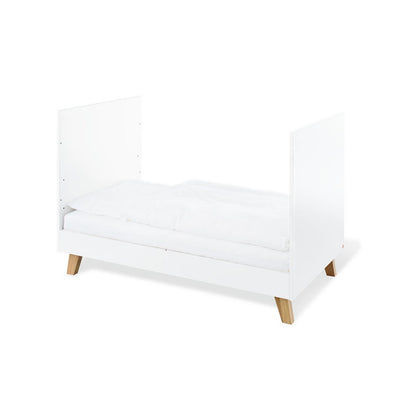 Startset 'Pan' breed3 delen: ledikant, brede commode, 2-deurs kledingkast