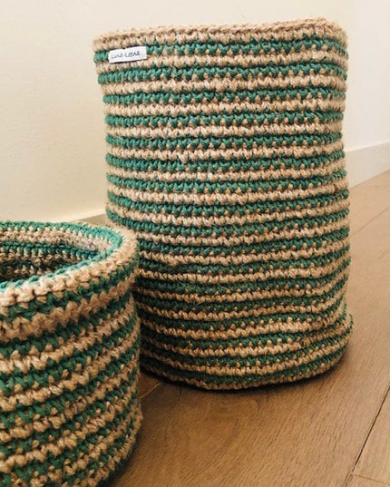 Luna-Leena opbergmand laag met strepen H18cm - jute & groen katoen - handgehaakt in Nepal