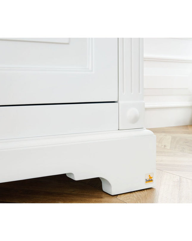 Startset 'Emilia' breed
2 delen: ledikant, brede commode