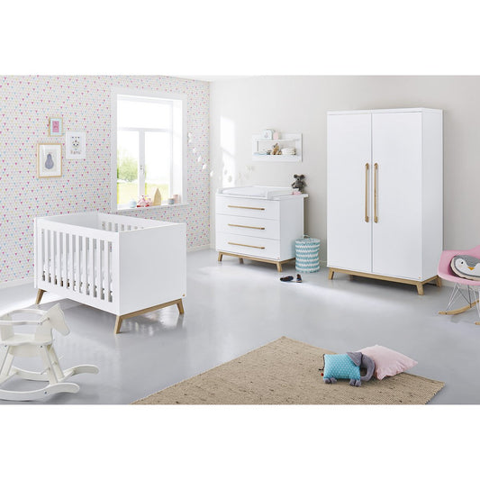 Startset 'Riva' breed, incl. wandplank4 delen: ledikant, brede commode, 2-deurs kledingkast, wandplank