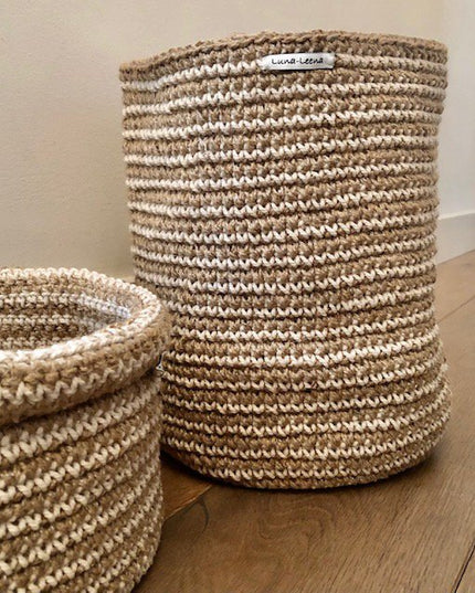 Luna -Leena opbergmand  High met Off White Stripes - Jute & Cotton - H30cm - Hand Crochet in Nepal