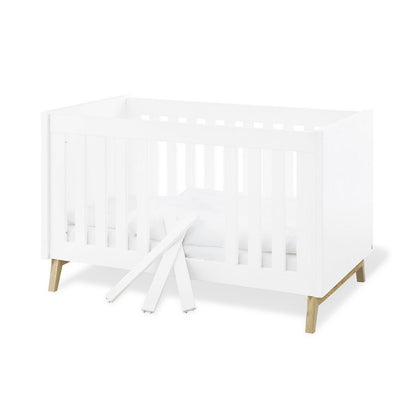 Startset 'Riva' extra breed groot, incl. wandplank4 delen: ledikant, extra brede commode, grote kledingkast, wandplank