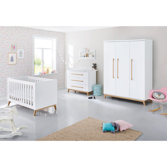 Startset 'Riva' breed groot, incl. wandplank4 delen: ledikant, brede commode, grote kledingkast, wandplank