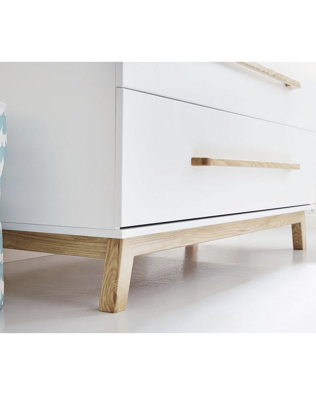 Startset 'Riva' breed
2 delen: ledikant, brede commode