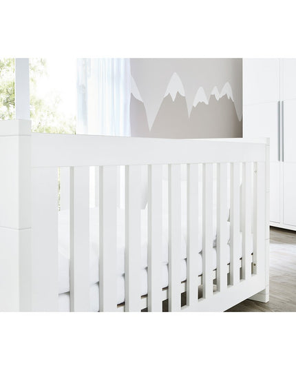 Startset 'Polar' breed, incl. wandplank
3 delen: ledikant, brede commode, wandplank