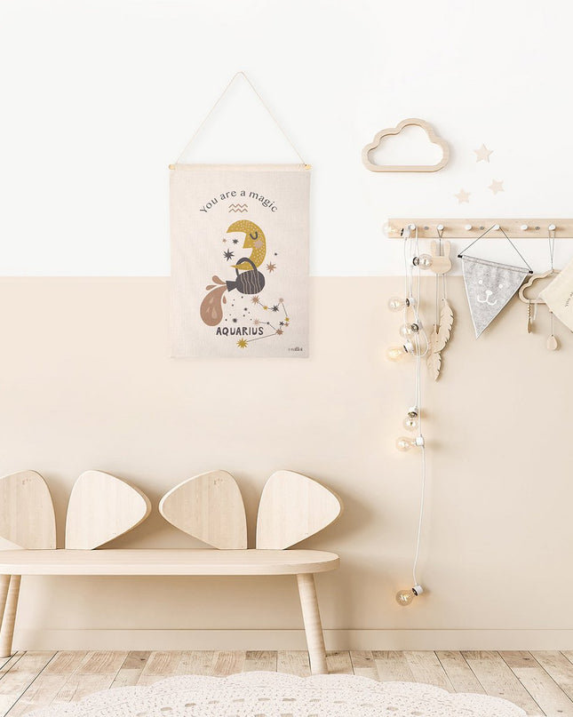 KLEINE WATERMAN wanddecoratie sterrenbeeld Waterman - Nattiot Baby Astro Waterman Wanddecoratie – Schattig en Uniek Kraamcadeau, 40x50 cm