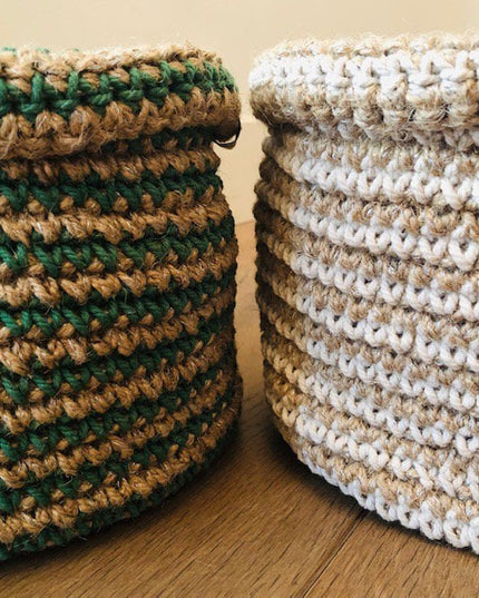 Luna-Leena opbergmand laag met strepen H18cm - jute & groen katoen - handgehaakt in Nepal