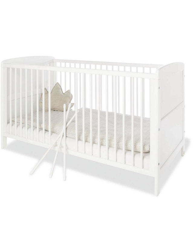 Startset 'Viktoria' breed3 delen: ledikant, brede commode, 2-deurs kledingkast