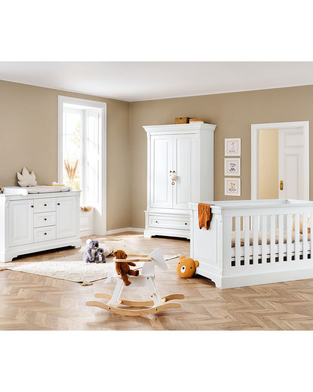 Startset 'Emilia' extra breed3 delen: ledikant, extra brede commode, 2-deurs kledingkast