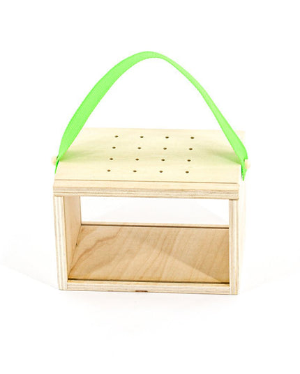 Houten insectenhuis met kaart